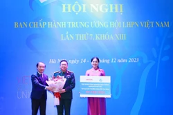 Công bố Giải thưởng Nguyễn Thị Định dành cho cán bộ nữ xuất sắc
