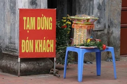 Bộ Y tế đề nghị các địa phương chỉ đạo dừng một số dịch vụ có nguy cơ cao lây lan dịch COVID-19