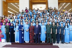 Thủ tướng Phạm Minh Chính: Chính phủ sẽ nghiên cứu, xây dựng chính sách để đảm bảo an sinh xã hội cho phụ nữ
