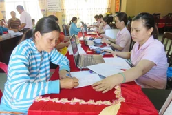 Trao cơ hội thoát nghèo cho đồng bào miền núi từ vốn vay ưu đãi ở Phú Yên 
