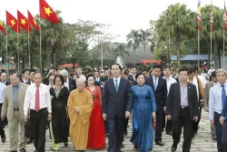 Xuân Quê hương 2017: Nồng ấm tình đồng bào