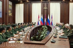 Việt Nam-Nga thúc đẩy quan hệ quốc phòng