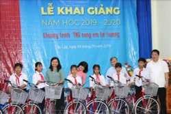 Nhiều hoạt động tiếp sức học sinh đến trường dịp khai giảng năm học mới 2019-2020