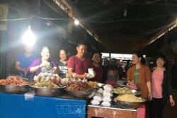 Ấm lòng những bữa cơm chay thiện nguyện