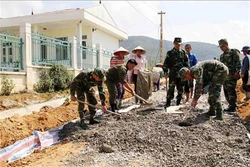 10 năm xây dựng nông thôn mới: Giao thông nông thôn về đích trước hạn