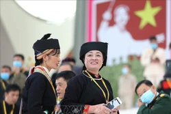 Đại biểu các dân tộc thiểu số Việt Nam dự Đại hội đại biểu toàn quốc các dân tộc thiểu số Việt Nam lần thứ II trong trang phục truyền thống đặc sắc. Ảnh: Dương Giang – TTXVN