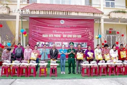 Nhiều hoạt động ý nghĩa chăm lo Tết cho người nghèo khu vực biên giới biển Sóc Trăng