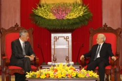 Tổng Bí thư Nguyễn Phú Trọng tiếp Thủ tướng Singapore Lý Hiển Long