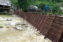 Lũ cuốn trôi một người tại Lào Cai