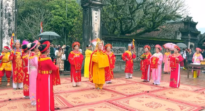 potal-le-hoi-hoa-lu-ton-vinh-nhung-ban-sac-van-hoa-truyen-thong-7964939.jpg