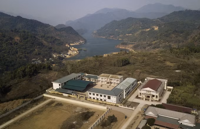 potal-hoa-binh-giao-duc-vung-cao-da-bac-vuot-kho-dam-bao-chat-luong-day-va-hoc-7978629.jpg