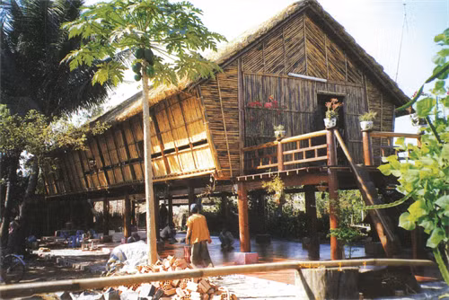 Nhà ở của người Chơ ro Nhà ở của người Chơ ro