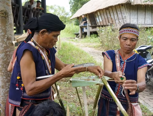 Lễ vào nhà mới của đồng bào Bahnar ảnh 3