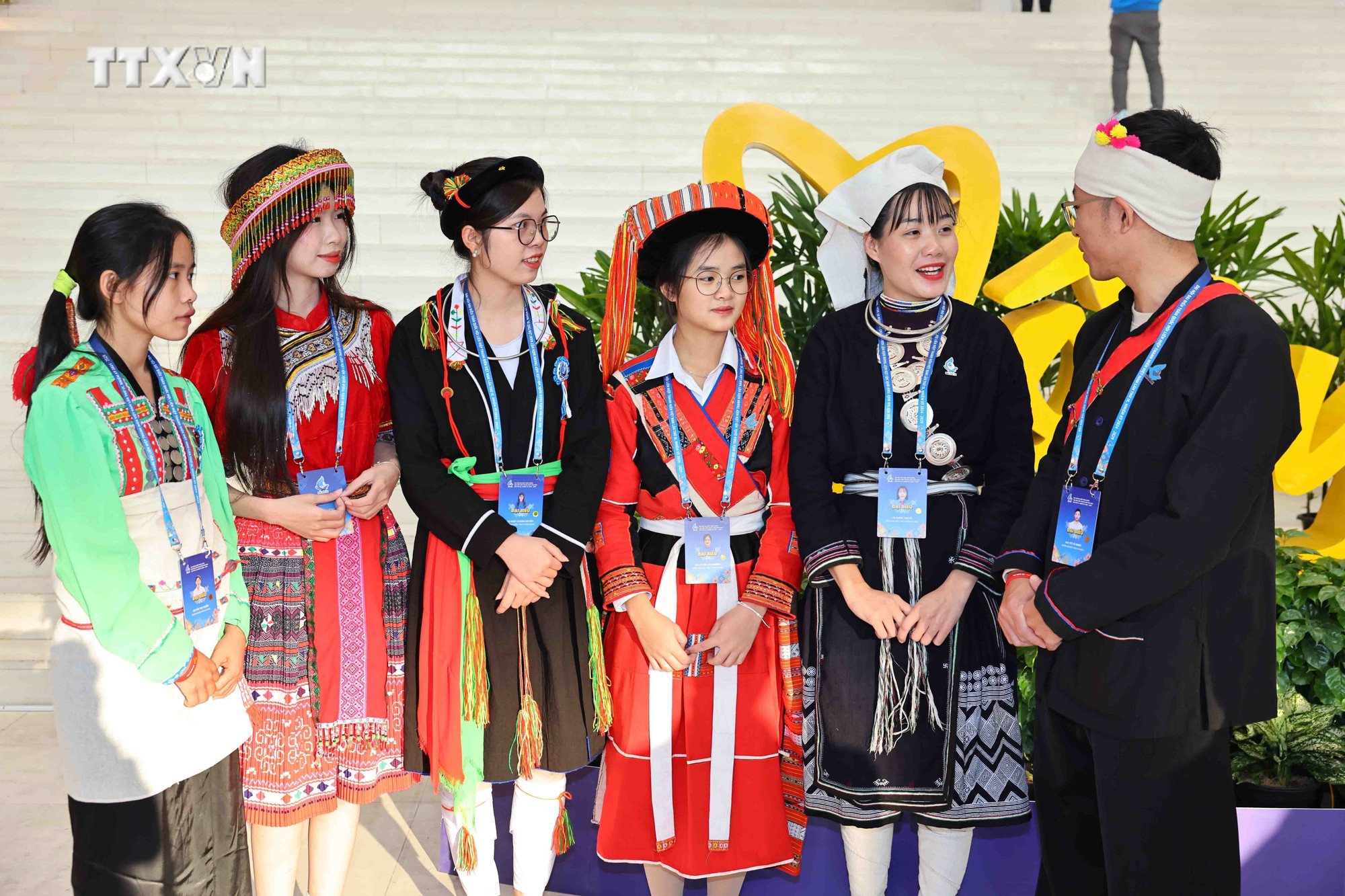 Các đại biểu tham dự Phiên trọng thể Đại hội IX Hội Liên hiệp Thanh niên Việt Nam. Ảnh: Minh Đức – TTXVN vna_potal_phien_trong_the_dai_hoi_ix_hoi_lien_hiep_thanh_nien_viet_nam__7762484.jpg