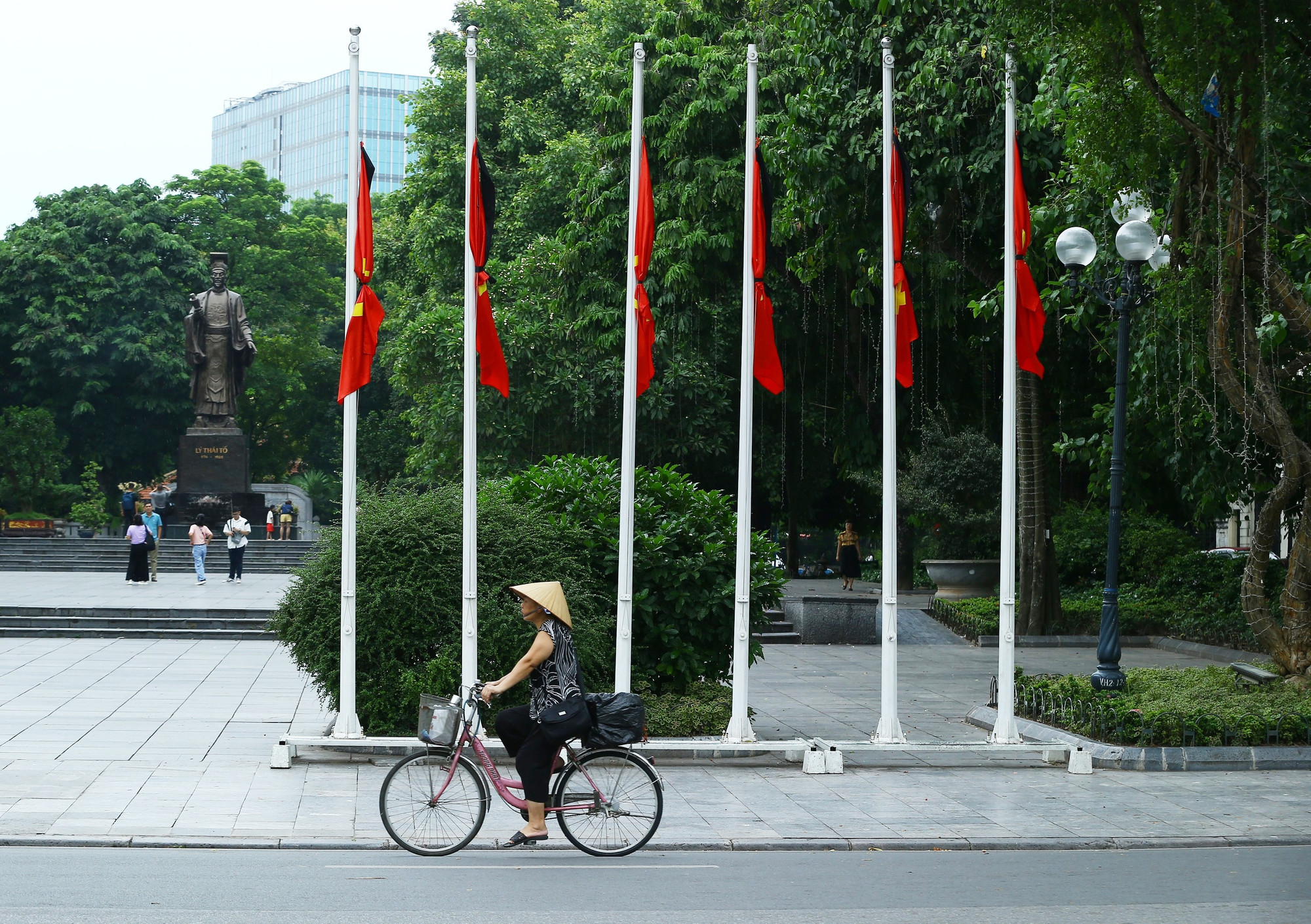 Một Hà Nội lặng lẽ. Ảnh: An Thành Đạt 6.jpg