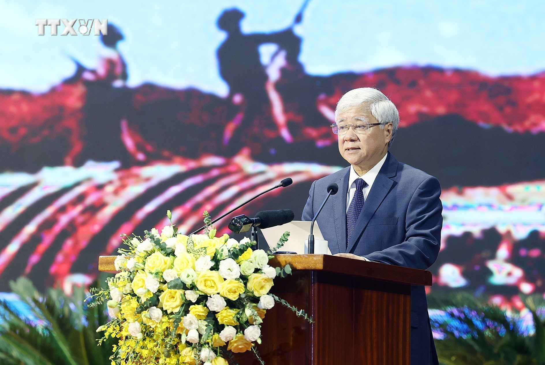 Chủ tịch Uỷ ban Trung ương MTTQ Việt Nam Đỗ Văn Chiến phát biểu. Ảnh: Dương Giang-TTXVN vna_potal_thu_tuong_pham_minh_chinh_gap_mat_tri_an_cac_chien_si_dien_bien_7326563.jpg
