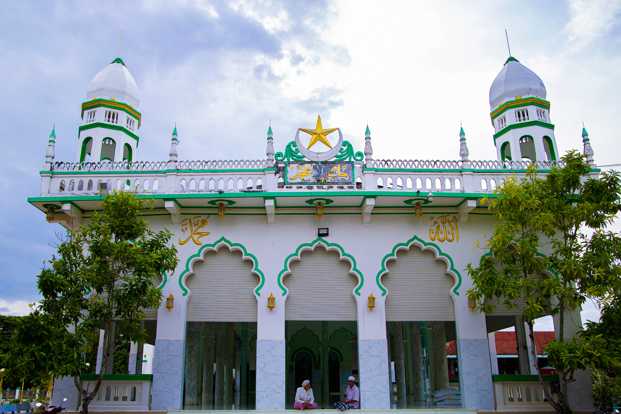 Thánh đường Masjid Jamiul Azhar, xã Châu Phong, thị xã Tân Châu (An Giang) là nơi sinh hoạt tín ngưỡng của cộng đồng Chăm Islam. Ảnh: An Hiếu Gan ket dao doi cua nguoi Cham An Giang 20.jpg
