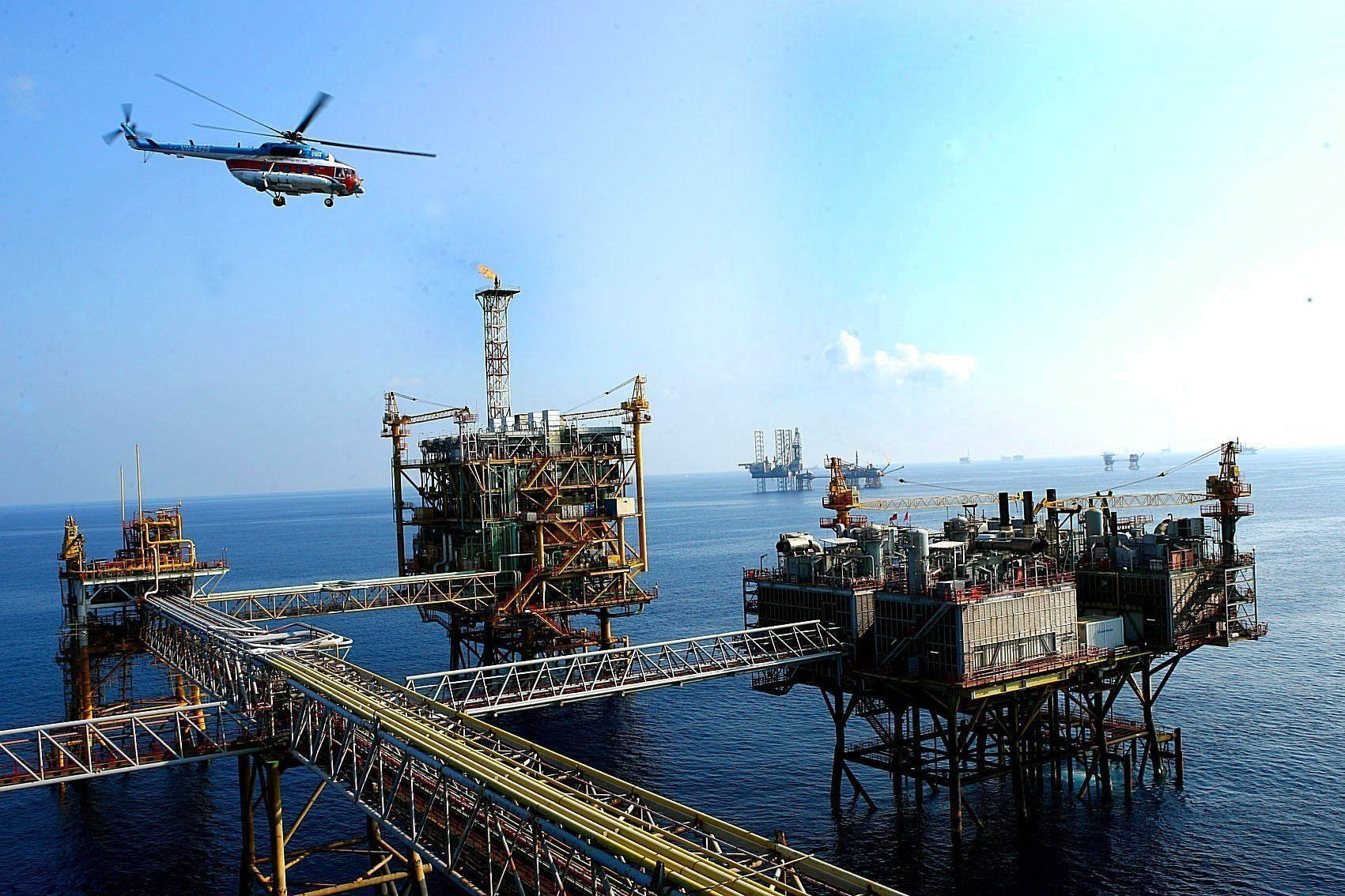 3-55 nam thuc hien Di chuc Chu tich HCM.jpg