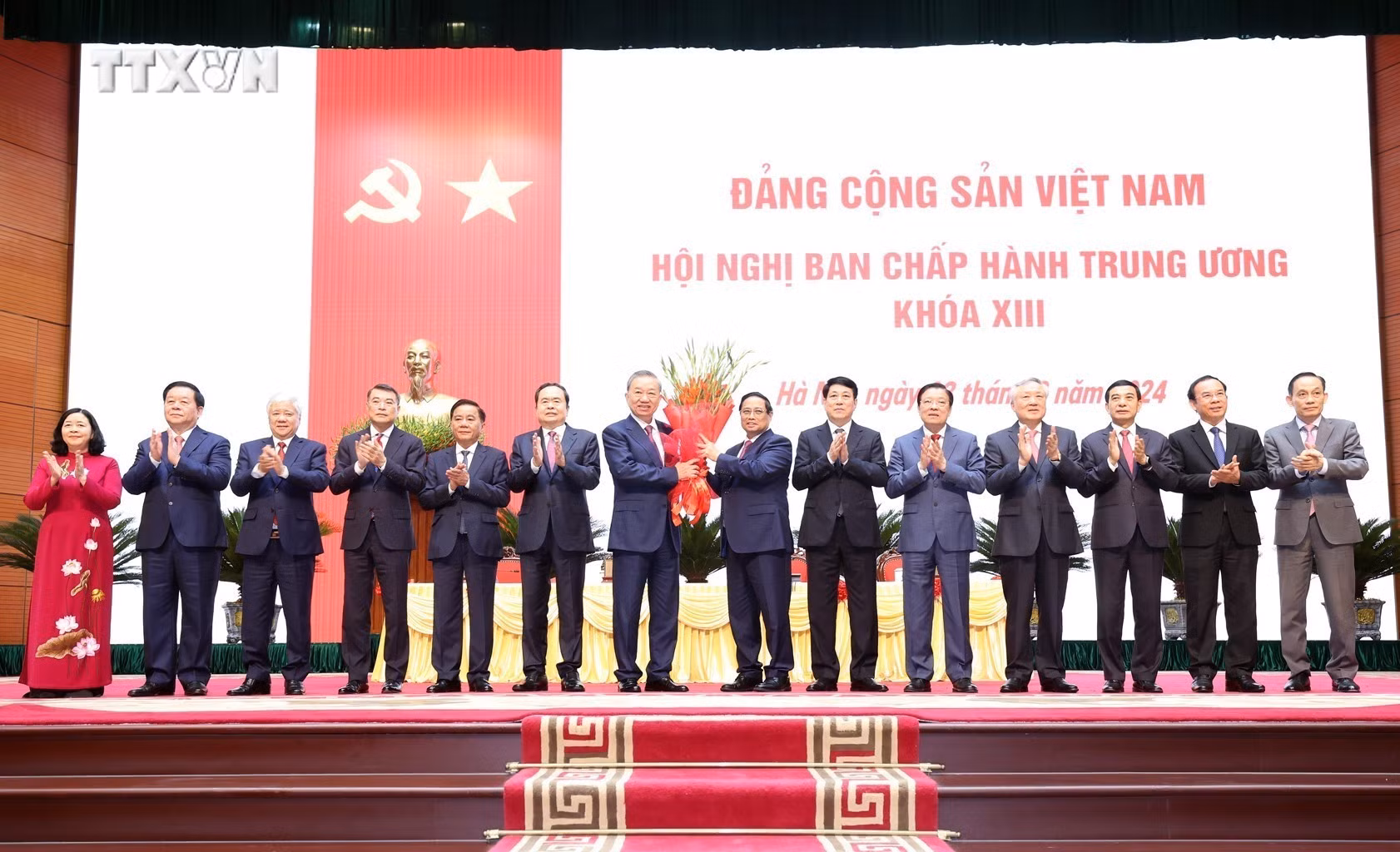 vna_potal_dong_chi_to_lam_duoc_bau_giu_chuc_tong_bi_thu_ban_chap_hanh_trung_uong_dang_cong_san_viet_nam_7519097.jpg