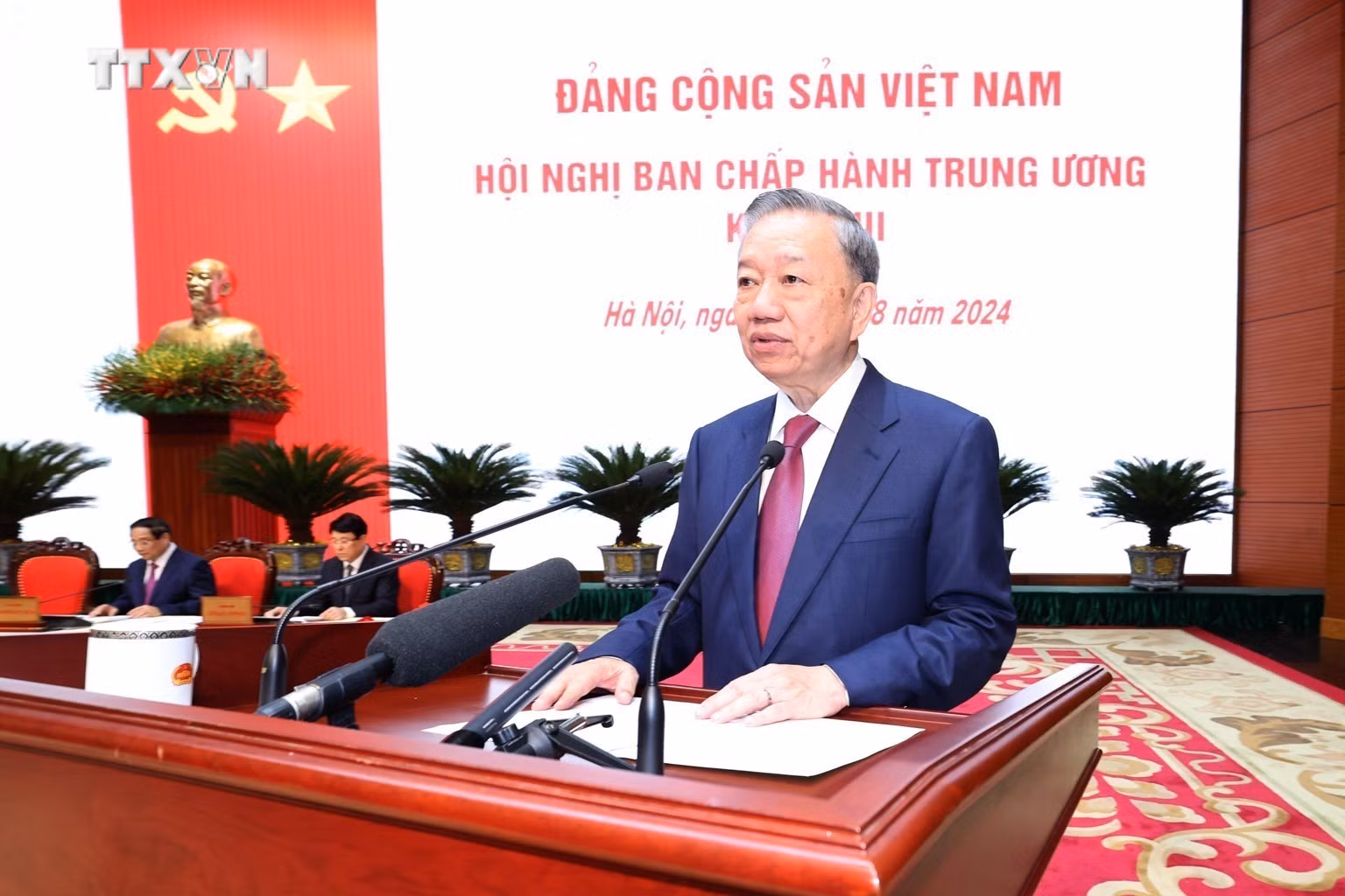 vna_potal_dong_chi_to_lam_duoc_bau_lam_tong_bi_thu_ban_chap_hanh_trung_uong_khoa_xiii_7519040.jpg