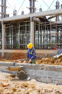 Hà Tĩnh tăng tốc xây dựng trường nội trú liên cấp vùng biên