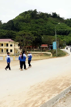 Đòn bẩy phát triển kinh tế - xã hội bền vững ở xã miền núi