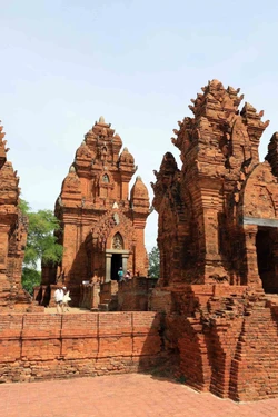 Tháp Pô Klông Garai - hình mẫu kinh điển về sự hoàn mỹ của kiến trúc Chăm