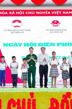 Đảm bảo an sinh xã hội gắn với củng cố thế trận biên phòng nơi tuyến biển