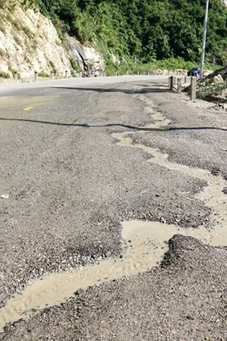 Khẩn trương sửa chữa Quốc lộ 19 đoạn qua đèo An Khê