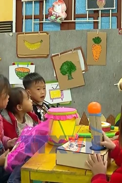 Cô giáo 'trồng người' trên non cao