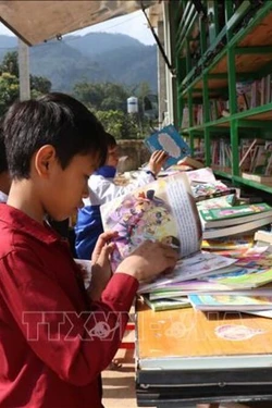 Xây dựng mô hình thư viện cơ sở phục vụ nhân dân miền núi, biên giới phía Bắc