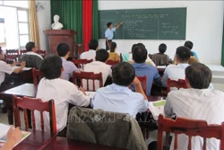Quy định mới về phát hành sách giáo khoa dạy học tiếng dân tộc thiểu số