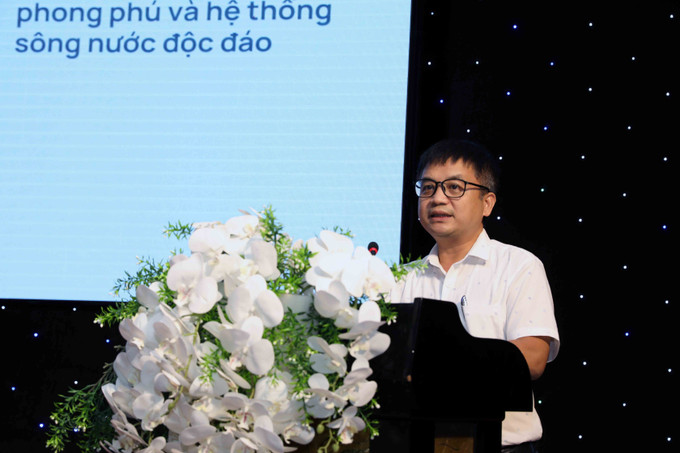 Ông Nguyễn Tiến Định, Trưởng phòng Kinh tế hợp tác và trang trại, Cục Kinh tế hợp tác và Phát triển nông thôn, tham luận tại Diễn đàn. Ảnh: Trần Trang/TTXVN Ông Nguyễn Tiến Định, Trưởng phòng Kinh tế hợp tác và trang trại, Cục Kinh tế hợp tác và Phát triển nông thôn, tham luận tại Diễn đàn. Ảnh: Trần Trang/TTXVN