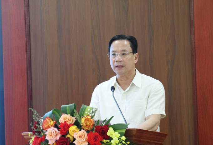Bí thư Tỉnh ủy Lạng Sơn Hoàng Văn Nghiệm, Trưởng Ban Chỉ đạo triển khai xóa nhà tạm, nhà dột nát và phát triển nhà ở xã hội tỉnh Lạng Sơn phát biểu tại Hội nghị. lang-son1-29825.jpg