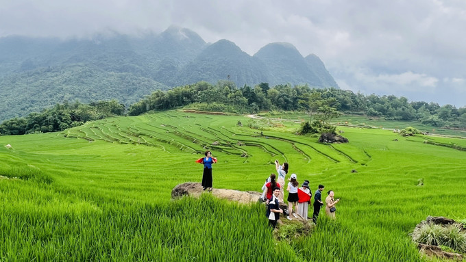 Khu du lịch cộng đồng Pù Luông (Thanh Hóa) thu hút khách du lịch trong nước và quốc tế. Ảnh: Hoa Mai/ TTXVN Khu du lịch cộng đồng Pù Luông (Thanh Hóa) thu hút khách du lịch trong nước và quốc tế. Ảnh: Hoa Mai/ TTXVN