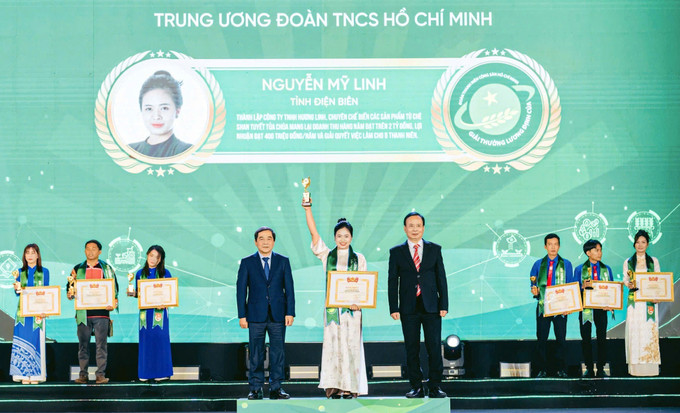 Nguyễn Thị Mỹ Linh, Giám đốc Công ty TNHH Hương Linh, huyện Tủa Chùa (tỉnh Điện Biên) là thanh niên tiêu biểu của tỉnh tham dự "Đại hội Thanh niên tiên tiến làm theo lời bác" toàn quốc năm 2025. Ảnh: TTXVN phát dien-bien-19525.jpg