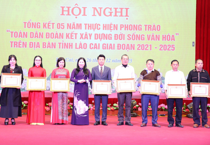 UBND tỉnh Lào Cai tặng Bằng khen cho các tập thể có thành tích tiêu biểu, xuất sắc trong thực hiện Phong trào “Toàn dân đoàn kết xây dựng đời sống văn hoá” tỉnh Lào Cai giai đoạn 2021- 2025.