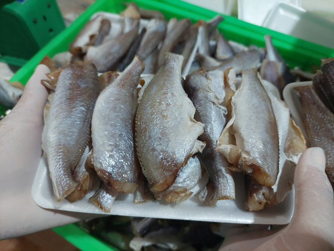 Sản phẩm Khô cá đù đỏ sơ chế tại Công ty TNHH chế biến thủy sản Phát Huy (xã Thạnh Phong, Vĩnh Long). Sản phẩm Khô cá đù đỏ sơ chế tại Công ty TNHH chế biến thủy sản Phát Huy (xã Thạnh Phong, Vĩnh Long).