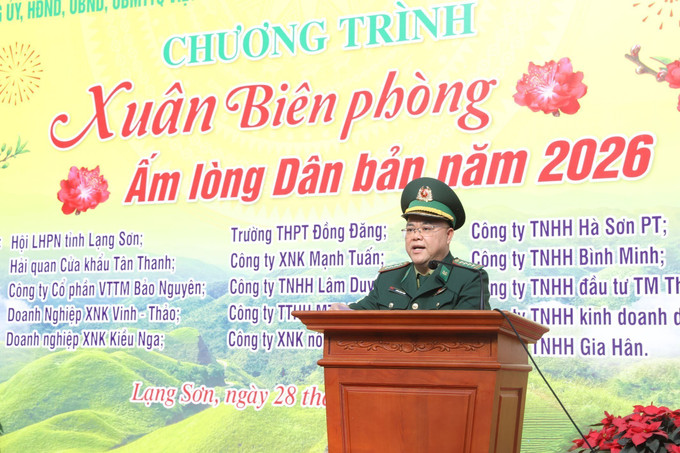 Đại tá Lương Mạnh Vông, Phó Chính ủy Ban Chỉ huy Bộ đội Biên phòng tỉnh Lạng Sơn phát biểu tại Chương trình. Ảnh: Anh Tuấn/TTXVN