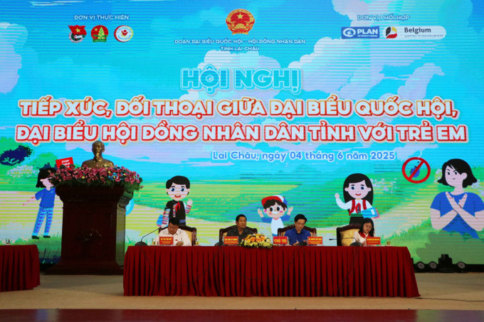 Hội nghị tiếp xúc, đối thoại giữa Đại biểu Quốc hội, Đại biểu HĐND tỉnh với trẻ em năm 2025. tre-em-4625.jpg