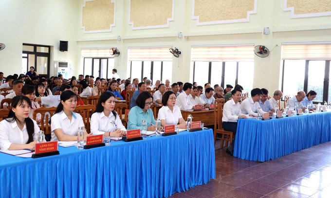 Các đại biểu dự hội nghị. Các đại biểu dự hội nghị.