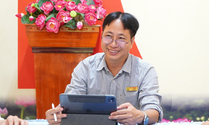 Thầy Lê Văn Sơn, giáo viên trường THPT Lấp Vò 1. thay-241025.jpg