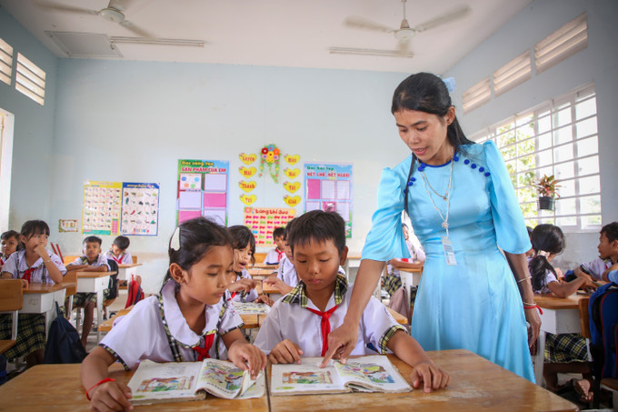 Trường Tiểu học Hòa Đông (xã Phước Vinh) là một trong những điểm sáng trong dạy học tiếng Khmer cho học sinh tiểu học.