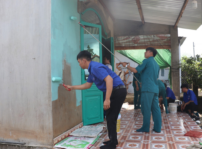 Các lực lượng, tổ chức đoàn thể, chính trị - xã hội sửa chữa lại nhà ở cho hộ gia đình chính sách, hộ nghèo, người neo đơn... tại xã Bù Đăng, tỉnh Đồng Nai. an-cu1-7725.jpg