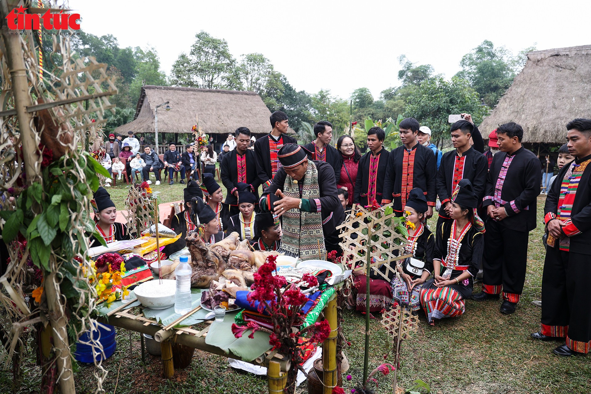 Giữ hồn nương rẫy trong nghi thức thu thóc của người Khơ Mú