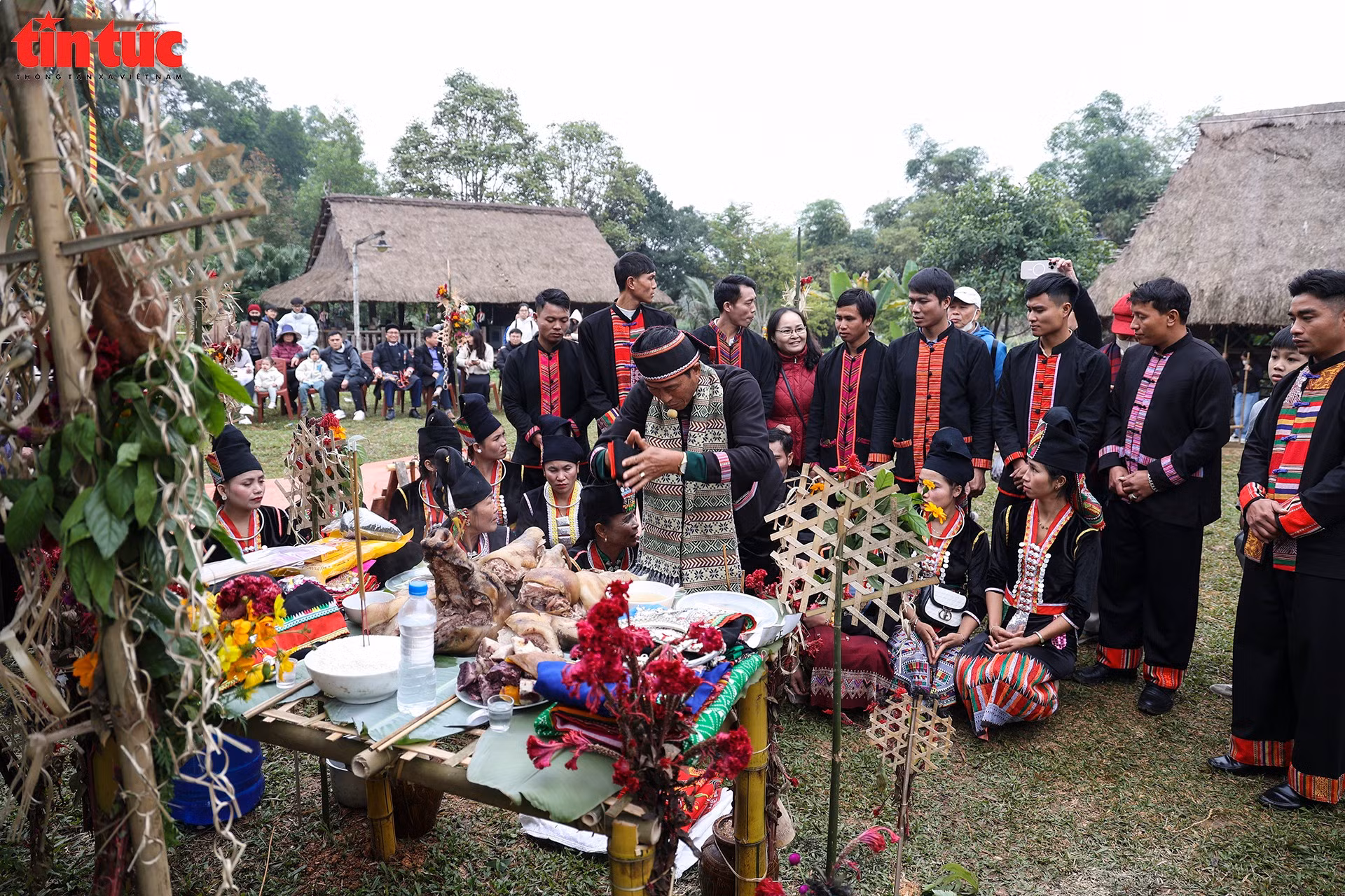 Giữ hồn nương rẫy trong nghi thức thu thóc của người Khơ Mú