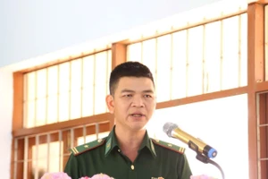 Tuyên truyền chủ quyền biên giới cho già làng, người có uy tín