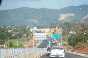 Cao tốc Khánh Hòa - Buôn Ma Thuột gần về đích vẫn vướng mặt bằng