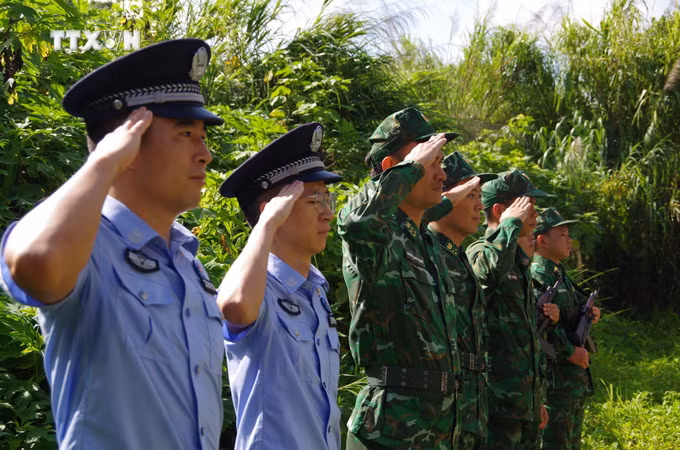 vna_potal_lai_chau_tuan_tra_lien_hop_chap_phap_tren_bien_gioi_viet_nam_-_trung_quoc_7504780.jpg
