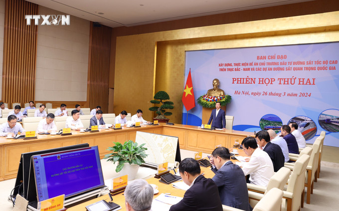 Phó Thủ tướng Trần Hồng Hà chủ trì phiên họp. Ảnh: Văn Điệp - TTXVN vna_potal_phien_hop_thu_hai_bcd_xay_dung_thuc_hien_de_an_chu_truong_dau_tu_duong_sat_toc_do_cao_tren_truc_bac_-_nam_va_cac_du_an_duong_sat_quan_trong__7289800.jpg